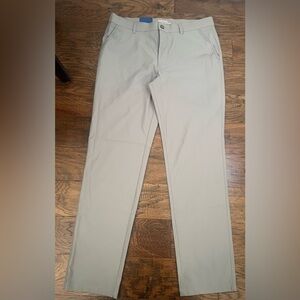 32 Degrees NEW 34 x 32 Gray Athletic Fabric Stretch Golf / Dress Pants Chinos